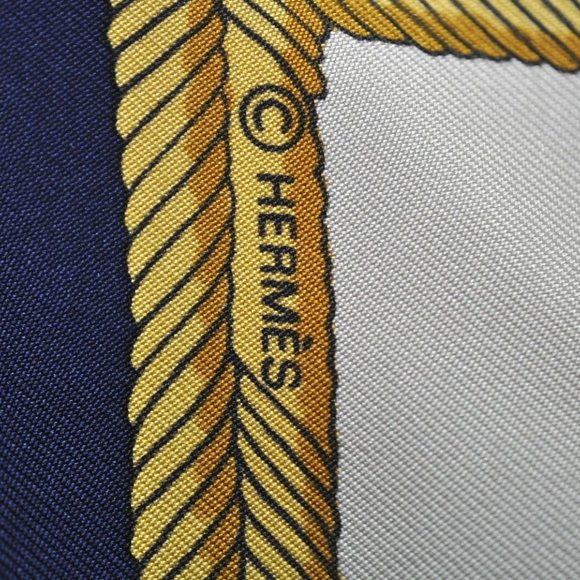 Authentic HERMES Carre 90 Scarf "LES ARMES DE PARIS" Silk Yellow - Picture 9 of 12